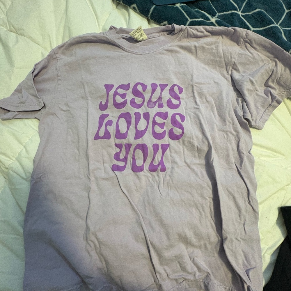 Comfort Colors Lavender Tee with 'Jesus Loves You' Design